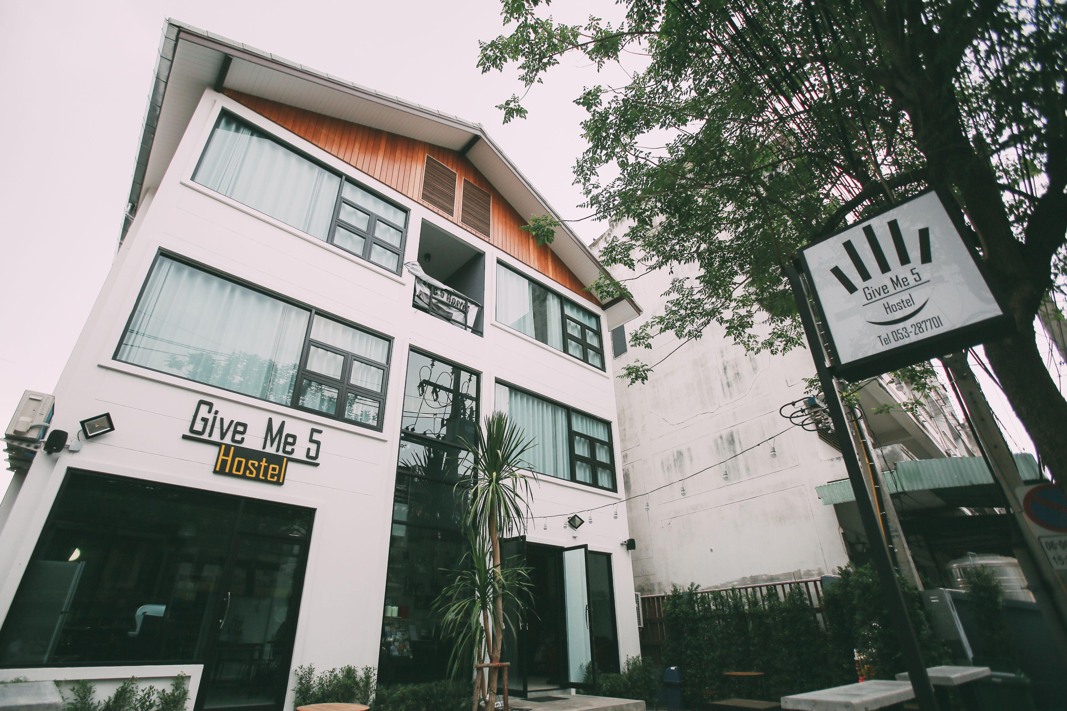 Give Me 5 Hostel - Chiang Mai — Photos 1